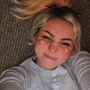 Meet your Posher, Addie